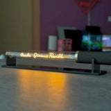 Elements Lighting – Tubo luminoso “Make Dreams Possible”